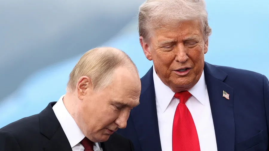 Trump e Putin se encontraram em agosto de 2025 Imagem: Kevin Lamarque/Reuters