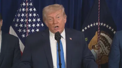 Trump realiza coletiva de imprensa após ataques dos EUA à Venezuela e captura de Maduro • Reprodução