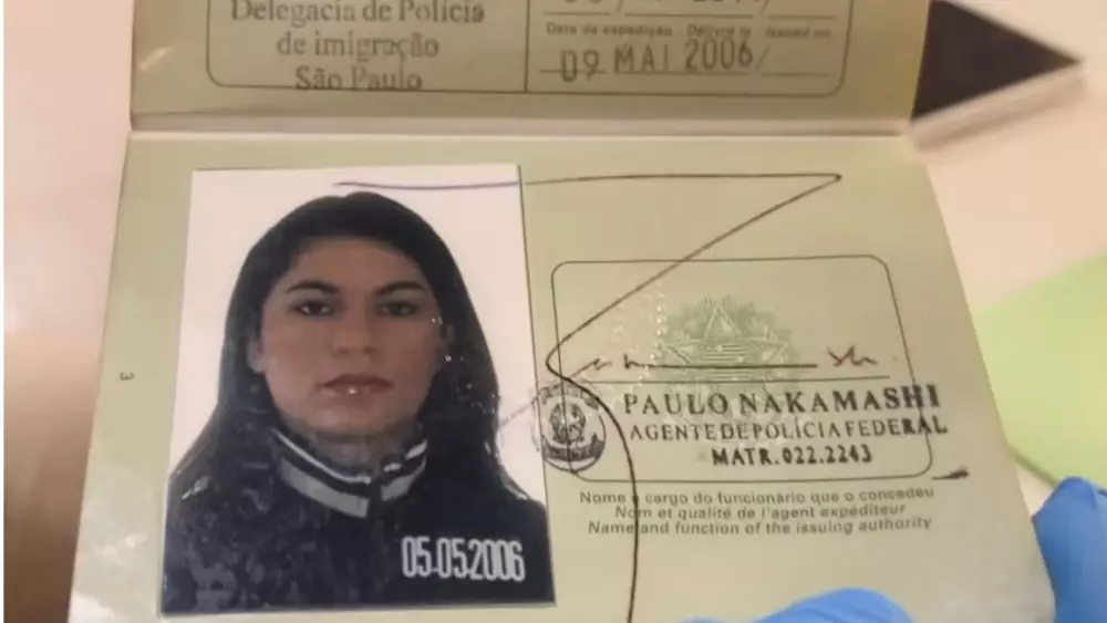 Um passaporte que seria de Eliza Samudio foi encontrado por um homem em Portugal Foto: Reprodução/Leo Dias TV