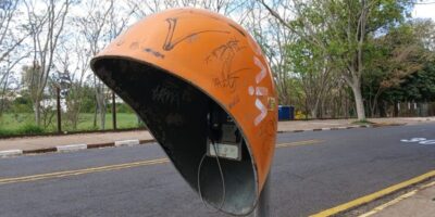 IMG_8400 - Diario do Povo Orelhão localizado na Rua Uchôa Filho, próximo a Unesp de Presidente Prudente (SP) — Foto: Enzo Mingroni/g1