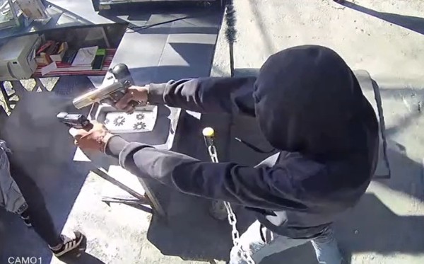 Homem invade pastelaria e atira em ex-mulher na Zona Norte de SP — Foto: Reprodução